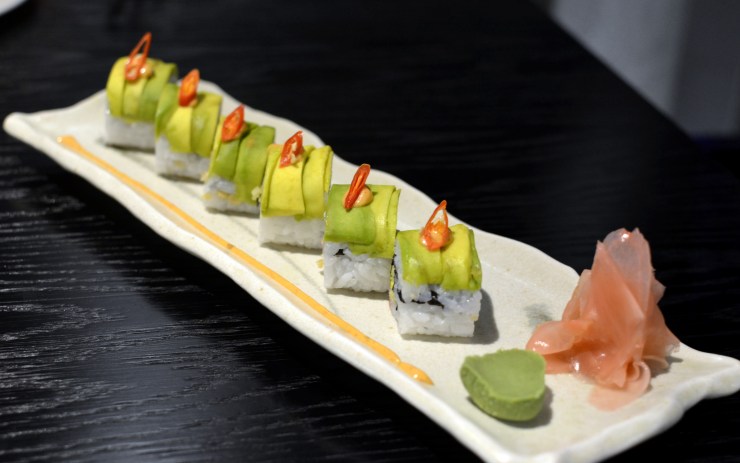 Crispy and Spicy Avocado Maki Roll