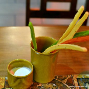 Para with cheese dip